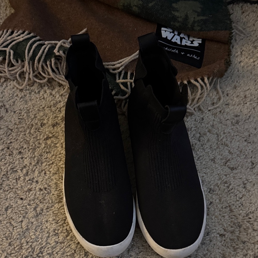 Vessi Women waterproof High-Top shoes - Picture 2 of 3